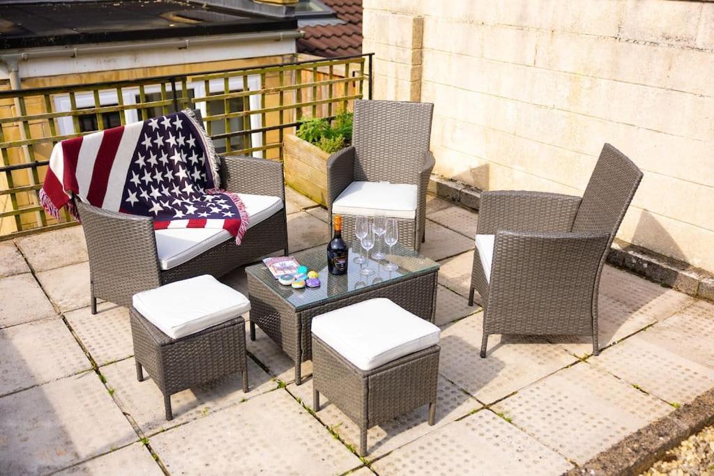Pure B - Welcoming Bath City 3 Bed House Free Parking & Wifi Buitenkant foto