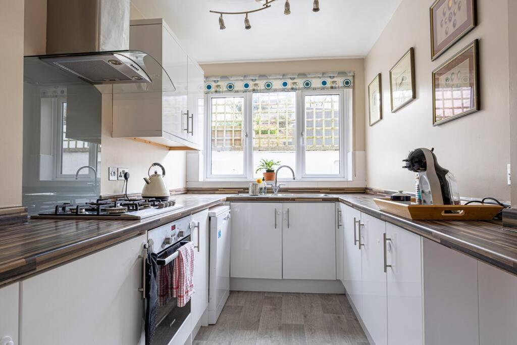Pure B - Welcoming Bath City 3 Bed House Free Parking & Wifi Buitenkant foto
