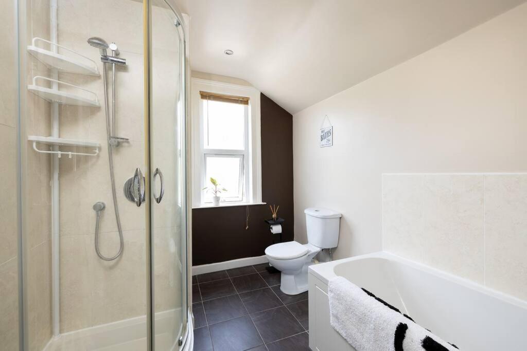 Pure B - Welcoming Bath City 3 Bed House Free Parking & Wifi Buitenkant foto